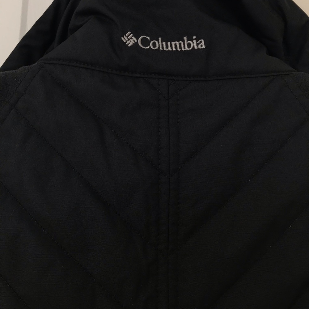Columbia vest